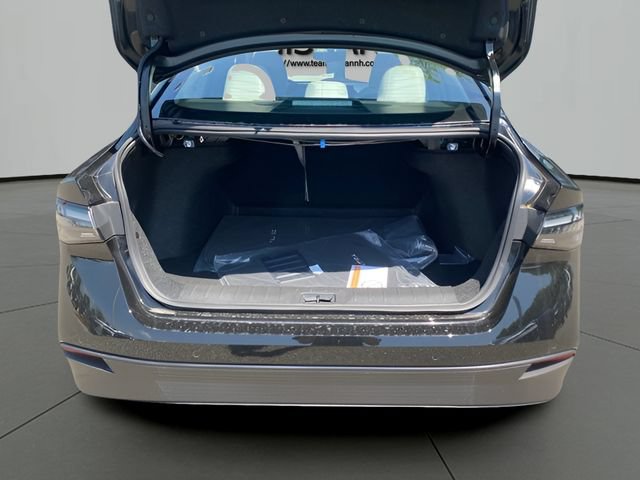 New 2026 Nissan Sentra SL w/ Floor Mat Package FWD image 9