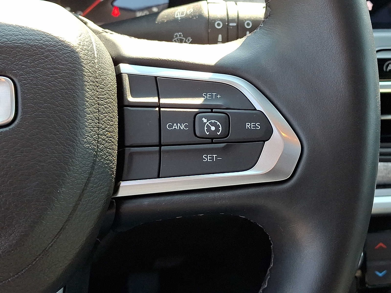 Certified 2022 Jeep Compass Latitude w/ Sun and Sound Group AWD/4WD image 22