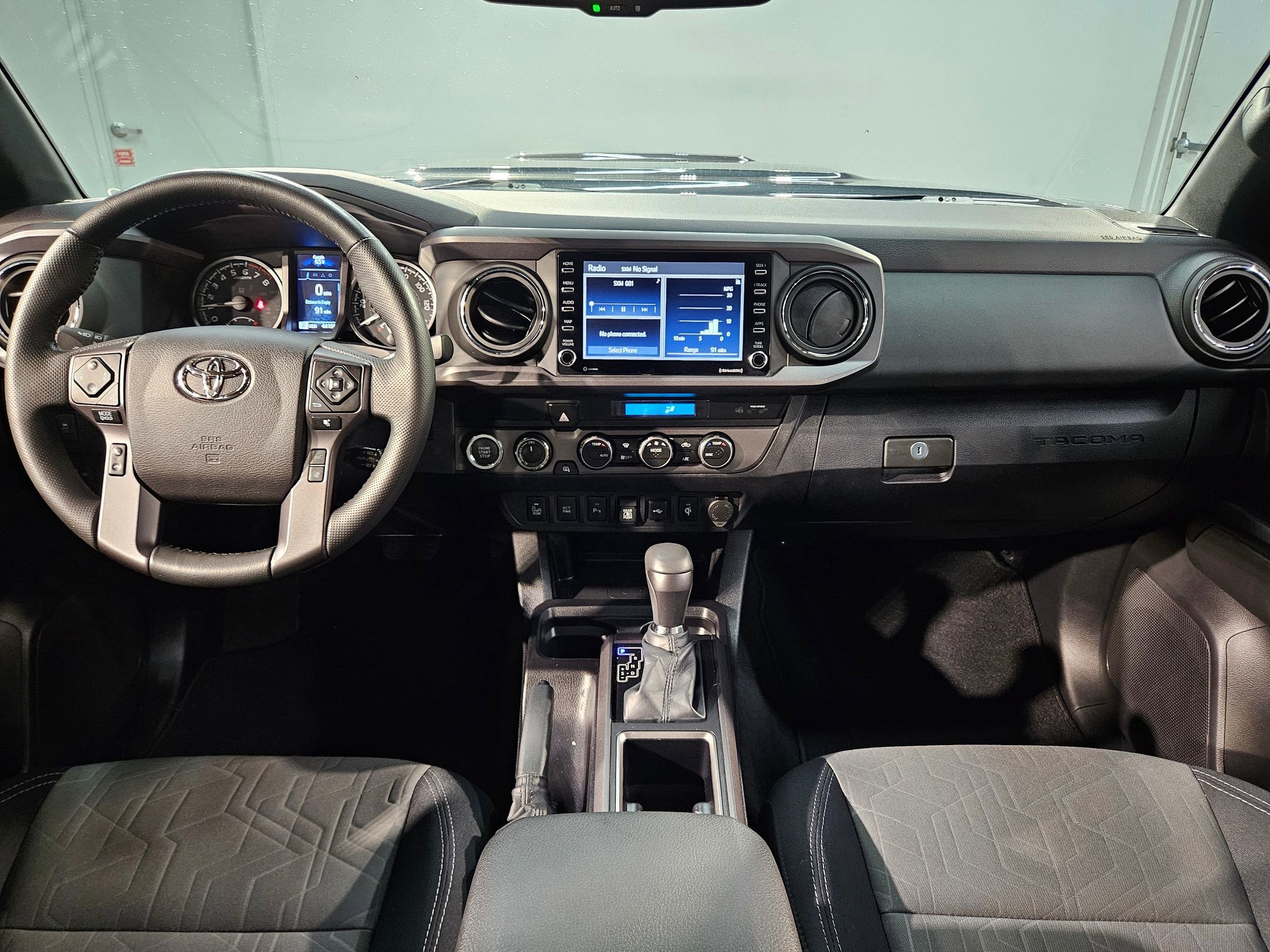 Used 2022 Toyota Tacoma TRD Sport image 10