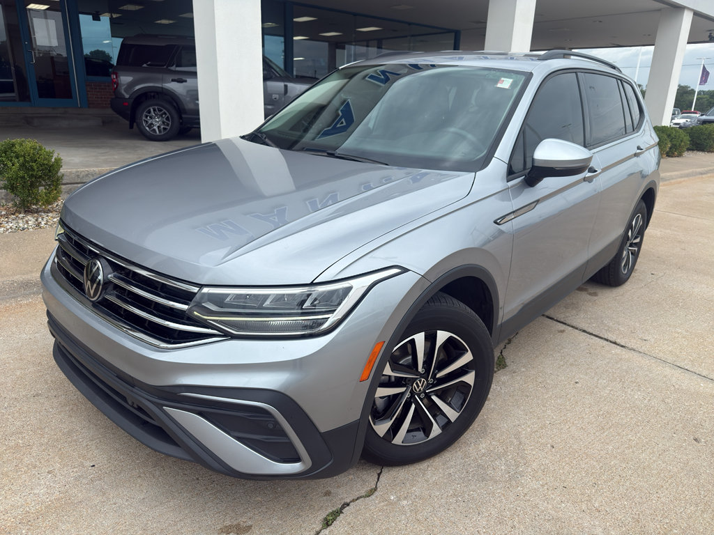 Used 2024 Volkswagen Tiguan S FWD image 2