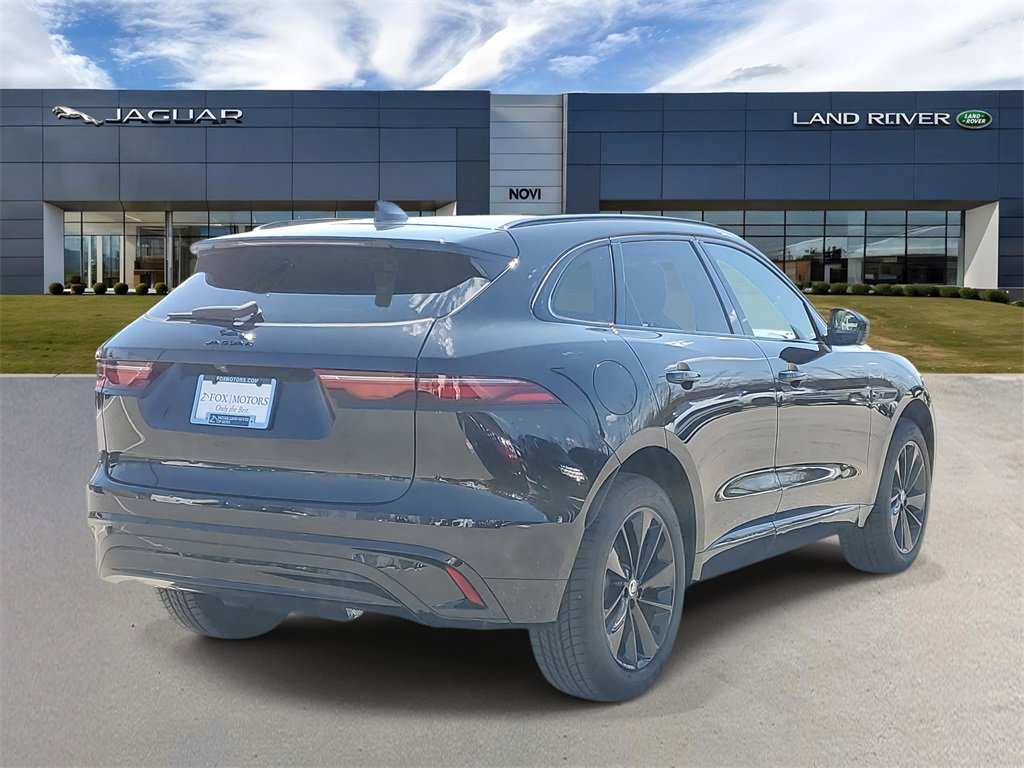 New 2025 Jaguar F-PACE R-Dynamic S image 3