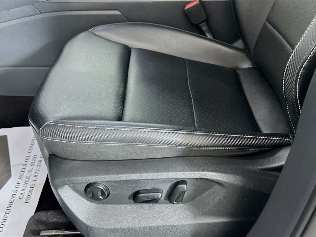 Used 2021 Volkswagen Atlas Cross Sport SE image 19