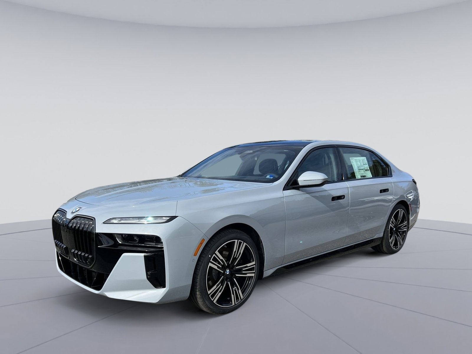 New 2026 BMW 760i xDrive w/ Executive Package image 1