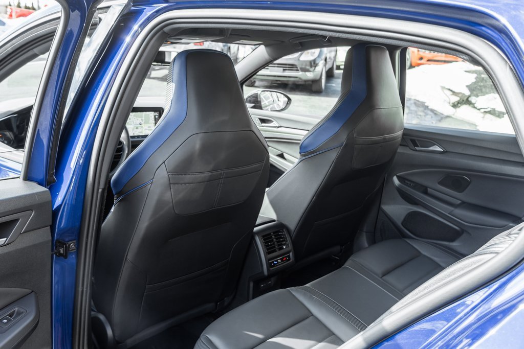 Used 2023 Volkswagen Golf 20th Anniversary Edition image 31