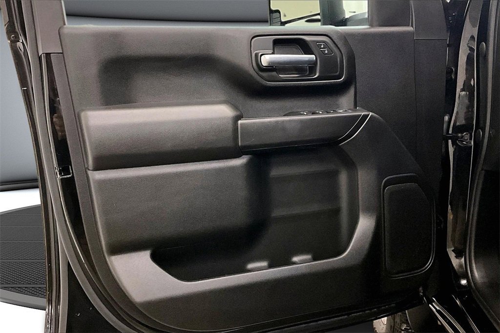 Used 2024 Chevrolet Silverado 2500 Custom image 21