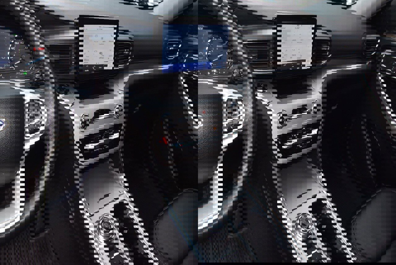 Certified 2023 Ford Explorer XLT w/ Equipment Group 202A image 26