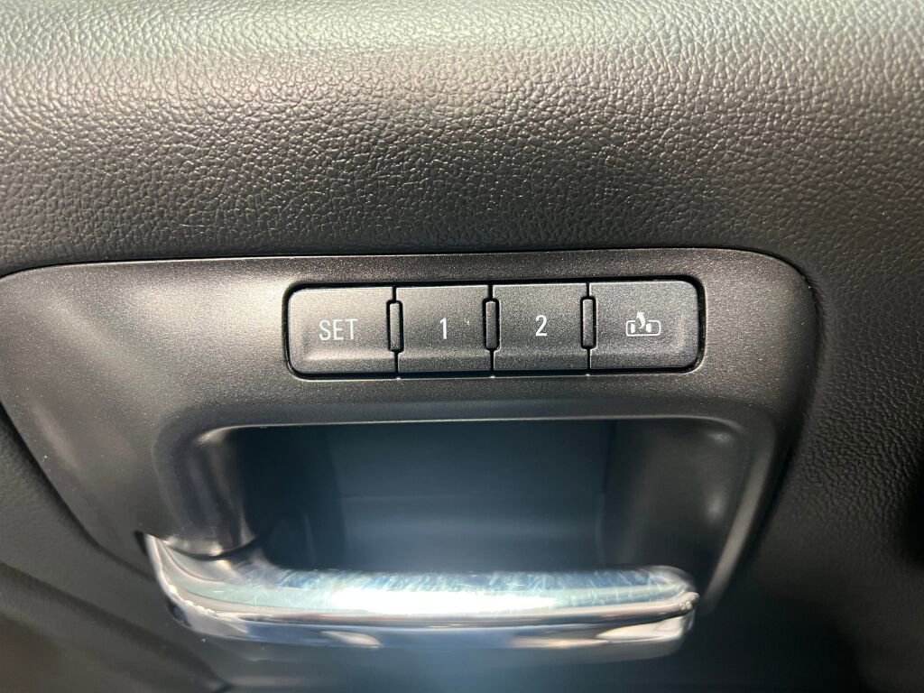 Used 2017 GMC Sierra 3500 Denali w/ Suspension Package, Off-Road image 13