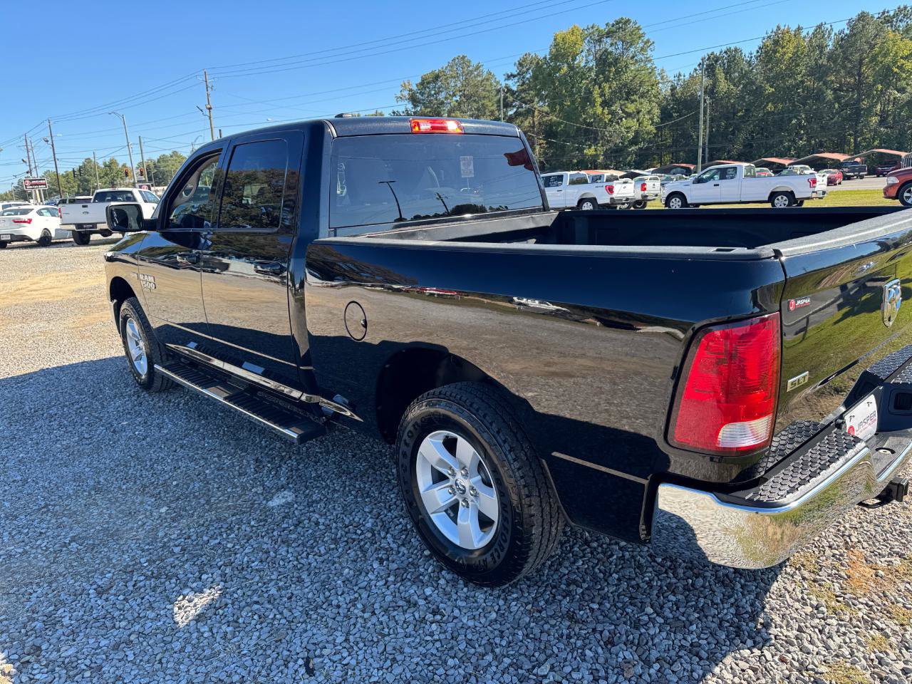 Used 2021 RAM 1500 Classic SLT RWD image 19