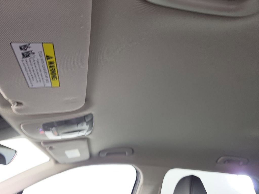 Certified 2025 Kia Sorento S FWD image 25
