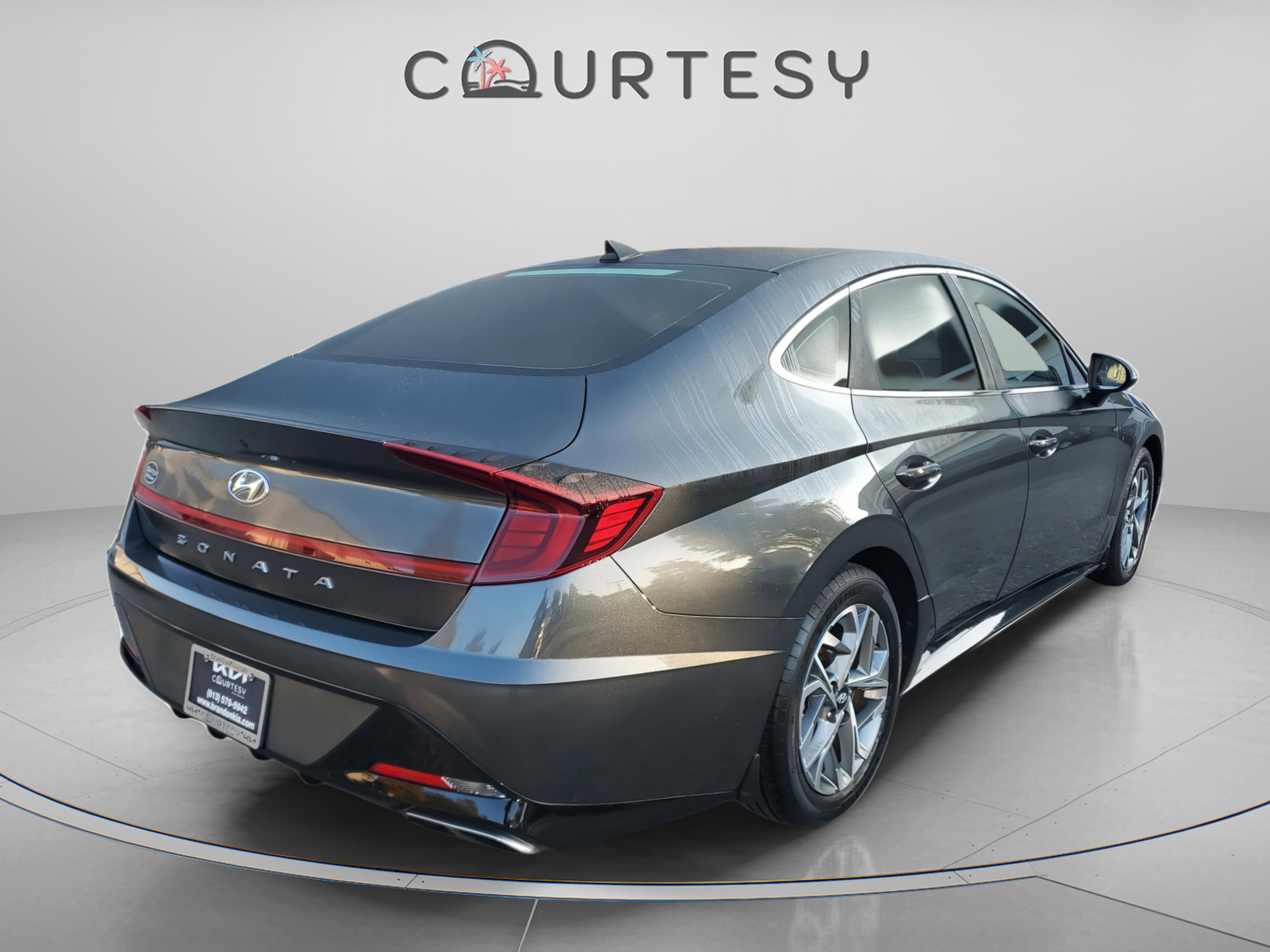 Used 2023 Hyundai Sonata SEL image 3