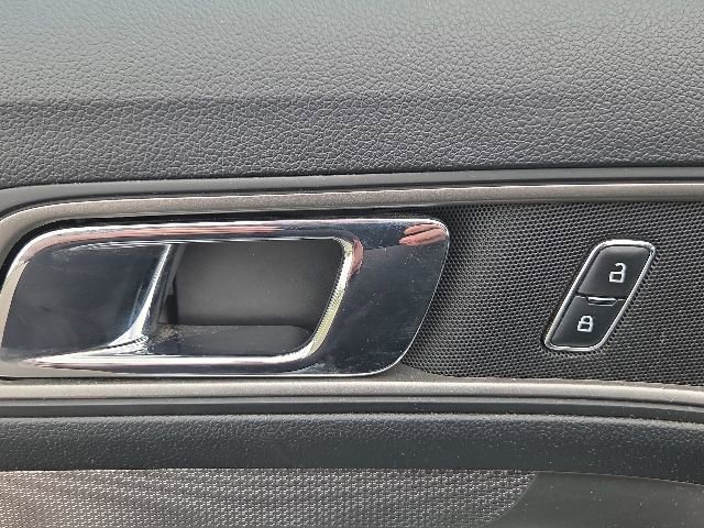 Used 2019 Ford Explorer XLT AWD/4WD image 22