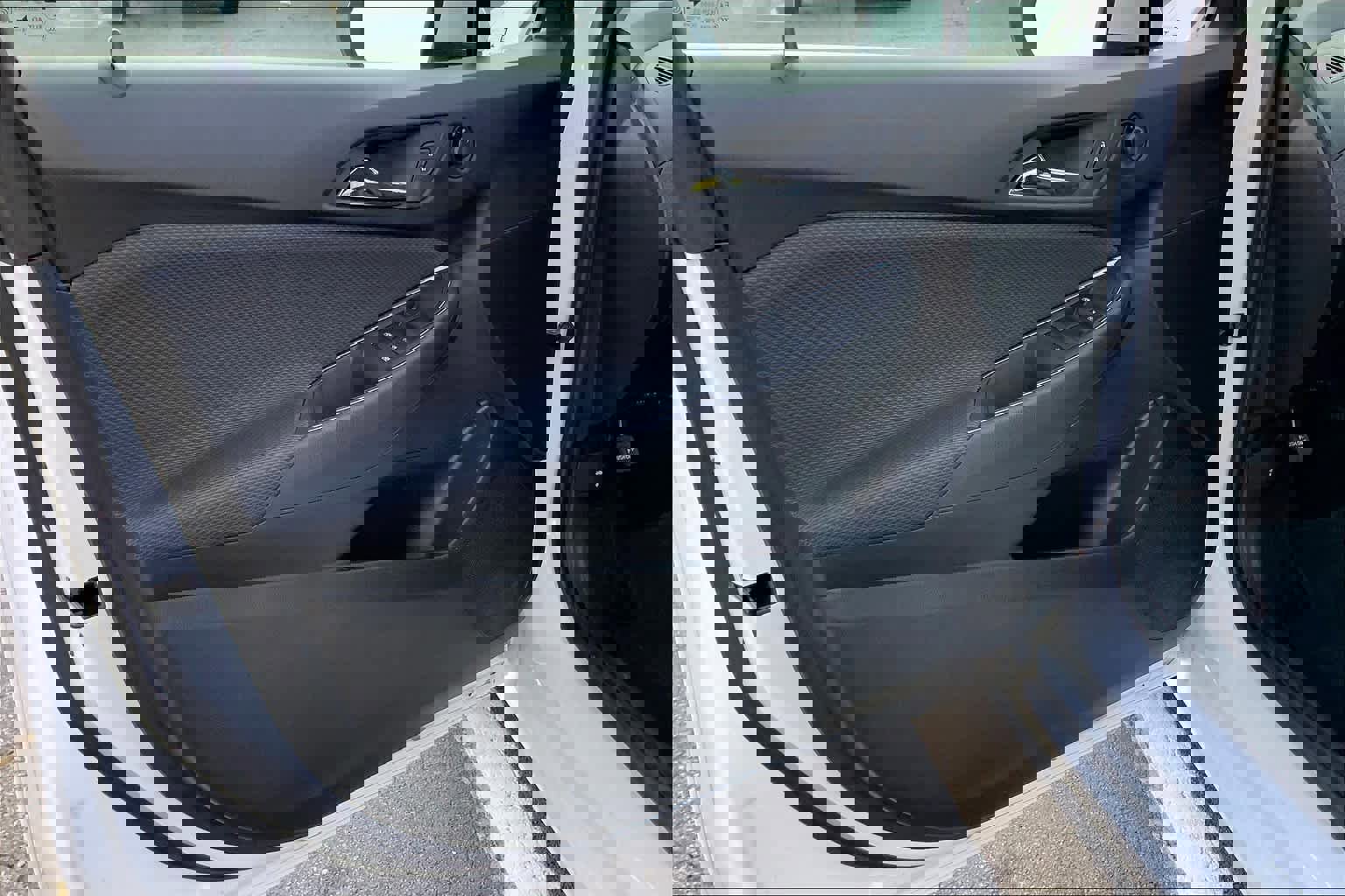 Used 2019 Chevrolet Cruze LS w/ LS Fleet Convenience Package image 21