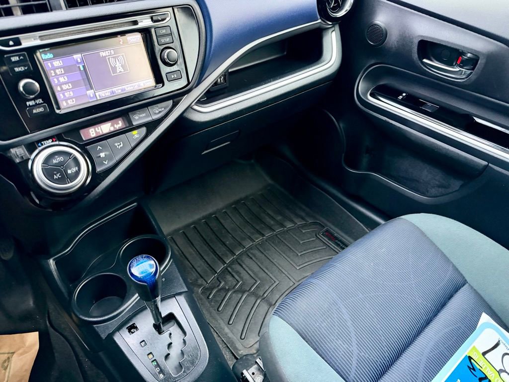 Used 2016 Toyota Prius C Two image 32