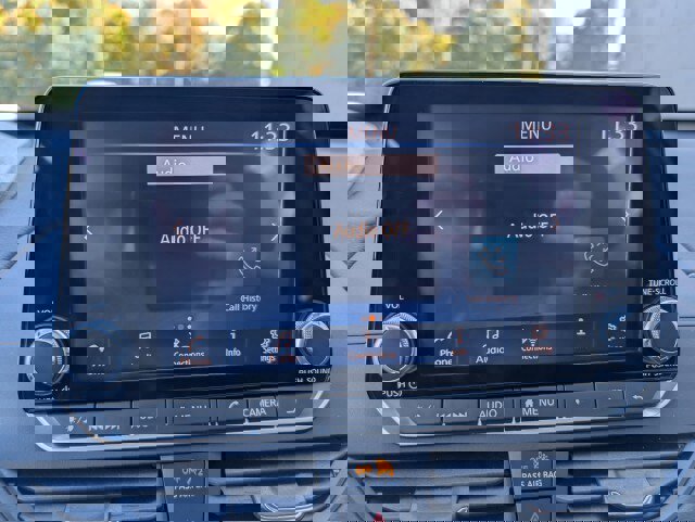 Used 2022 Nissan Altima 2.5 SV w/ SV Premium Package image 11