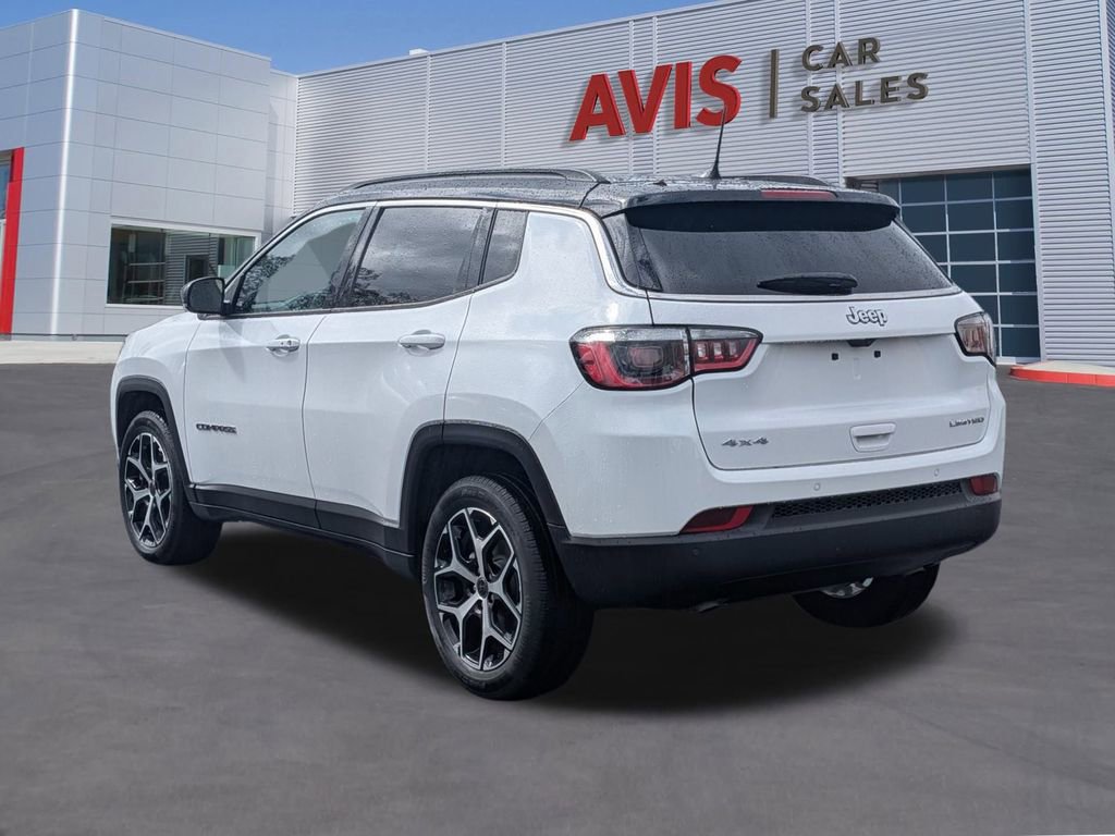 Used 2025 Jeep Compass Limited image 9