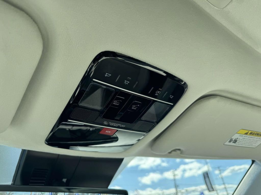 Used 2025 Hyundai Santa Fe Calligraphy image 30