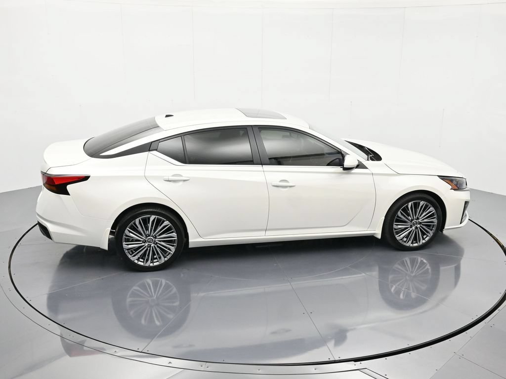 New 2026 Nissan Altima 2.5 SV w/ SV Premium Package FWD image 30