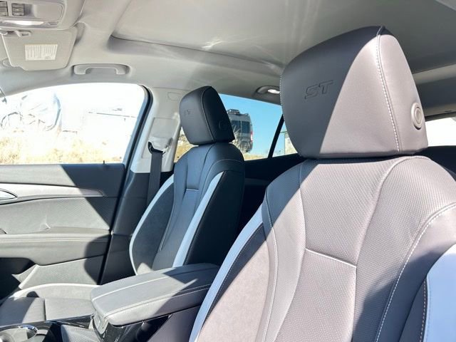 New 2025 Buick Envision Sport Touring image 15
