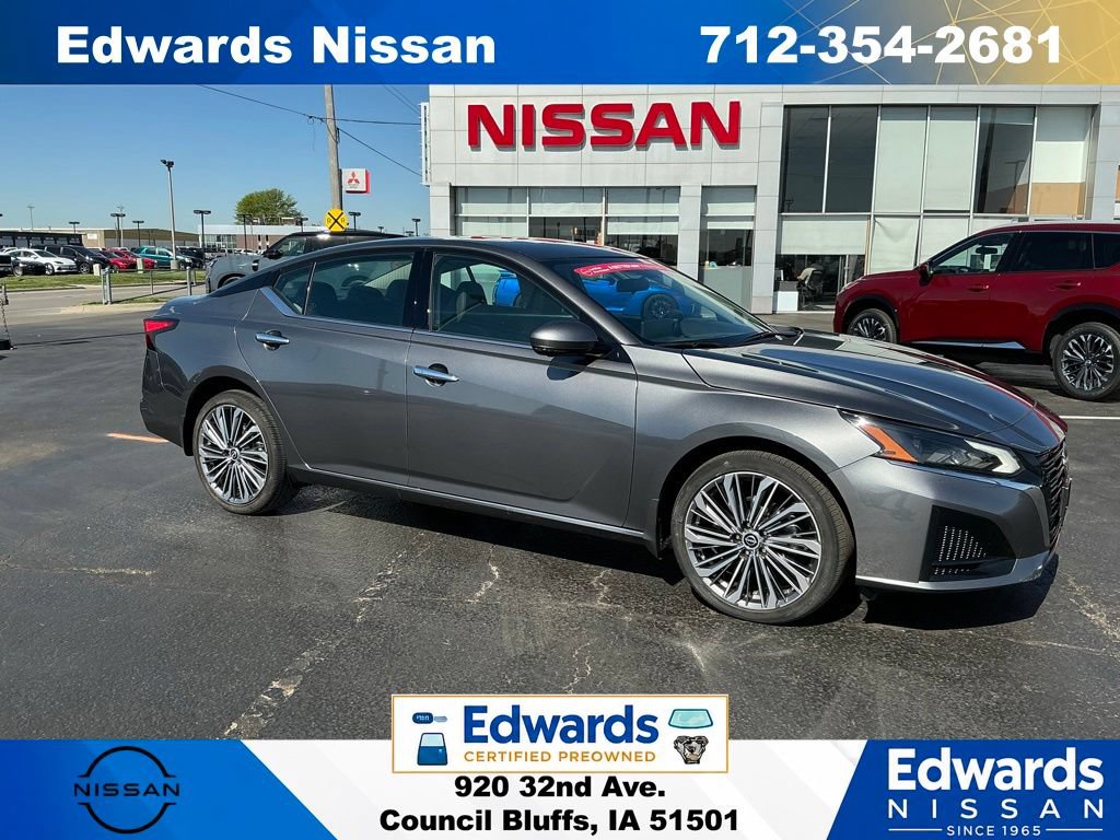 Used 2024 Nissan Altima 2.5 SL AWD/4WD image 1