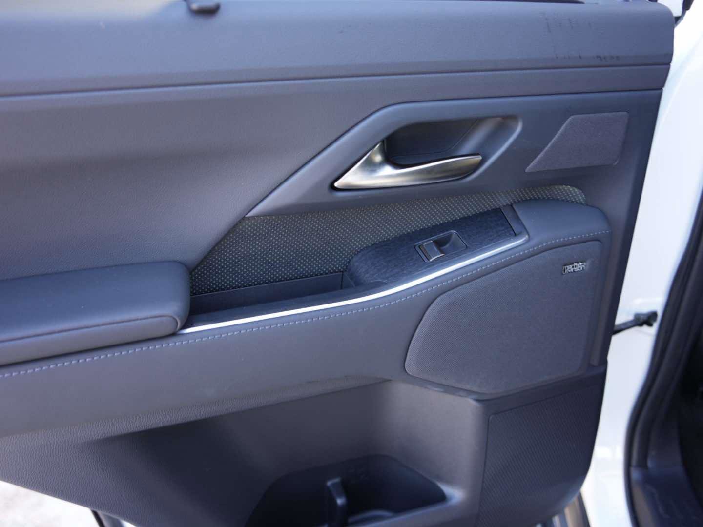 Used 2025 Lexus GX 550 w/ Accessory Package (CT) image 14