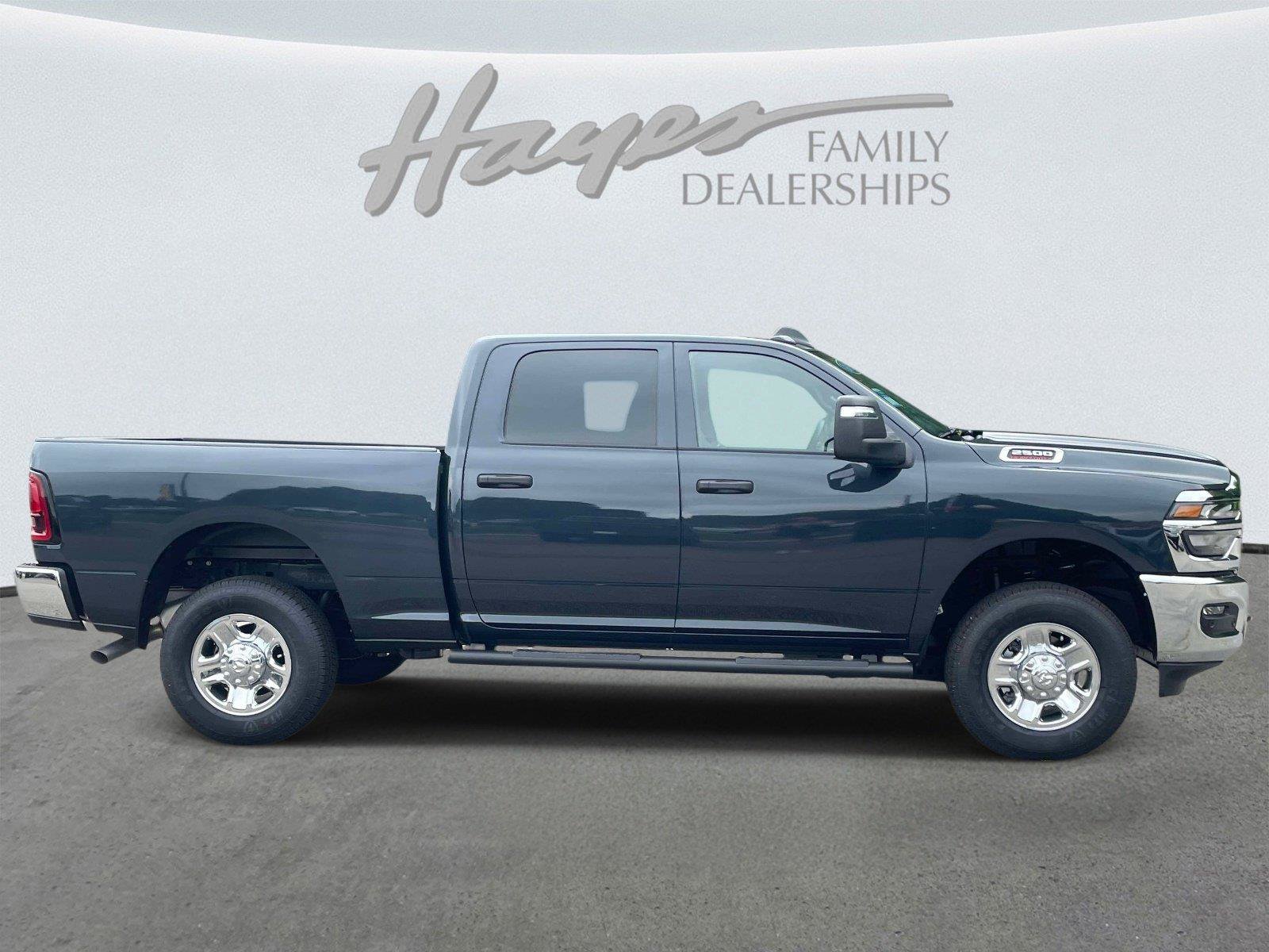 New 2026 RAM 2500 Tradesman AWD/4WD image 3