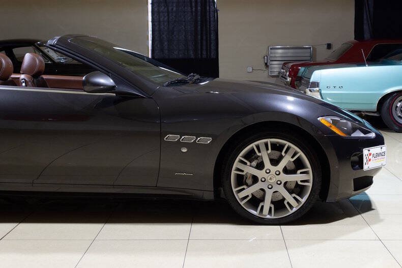 Used 2012 Maserati GranTurismo Convertible RWD image 27