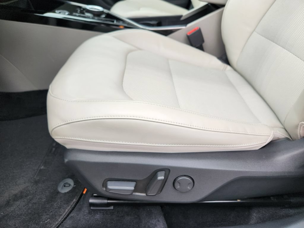 Certified 2023 Kia Niro Wind w/ Wind Preserve Package FWD image 23