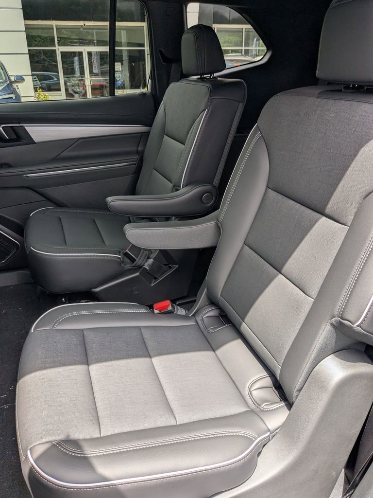 New 2025 Buick Enclave Preferred image 10