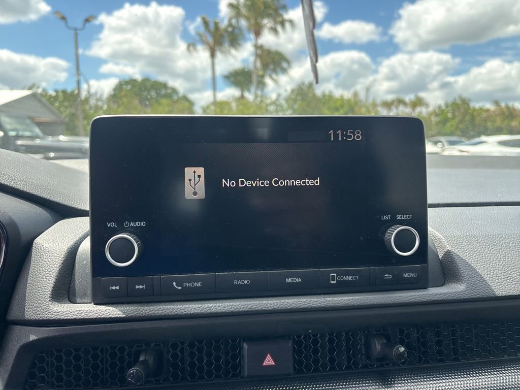 Used 2023 Honda CR-V EX image 7