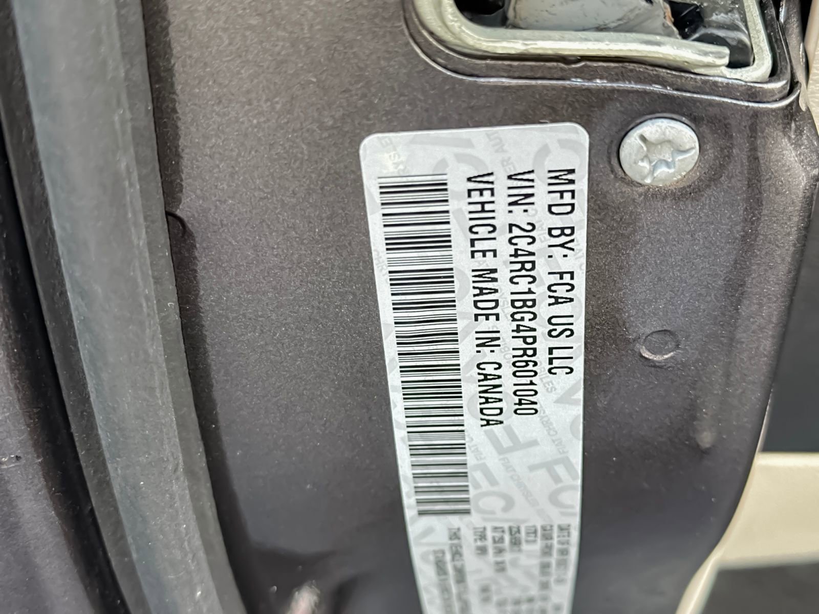 Used 2023 Chrysler Pacifica Touring-L image 30