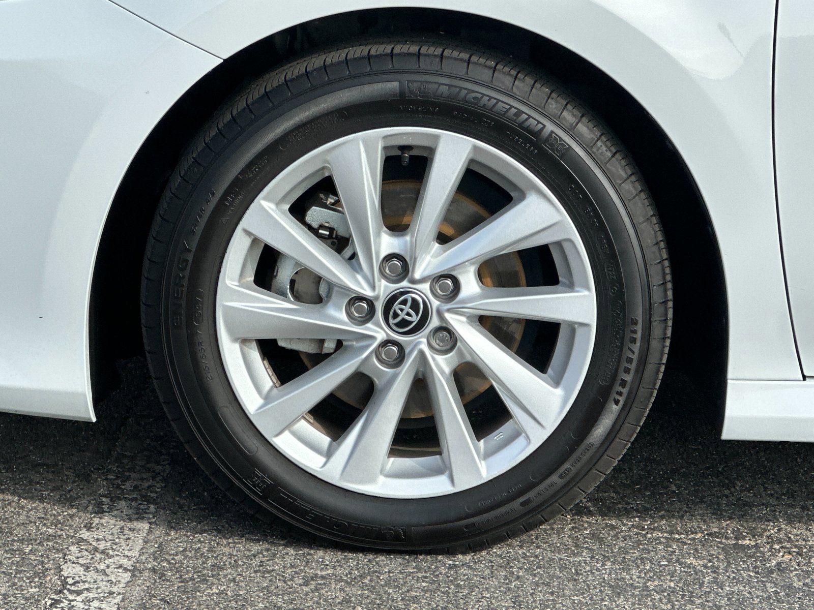 Used 2024 Toyota Camry LE image 23