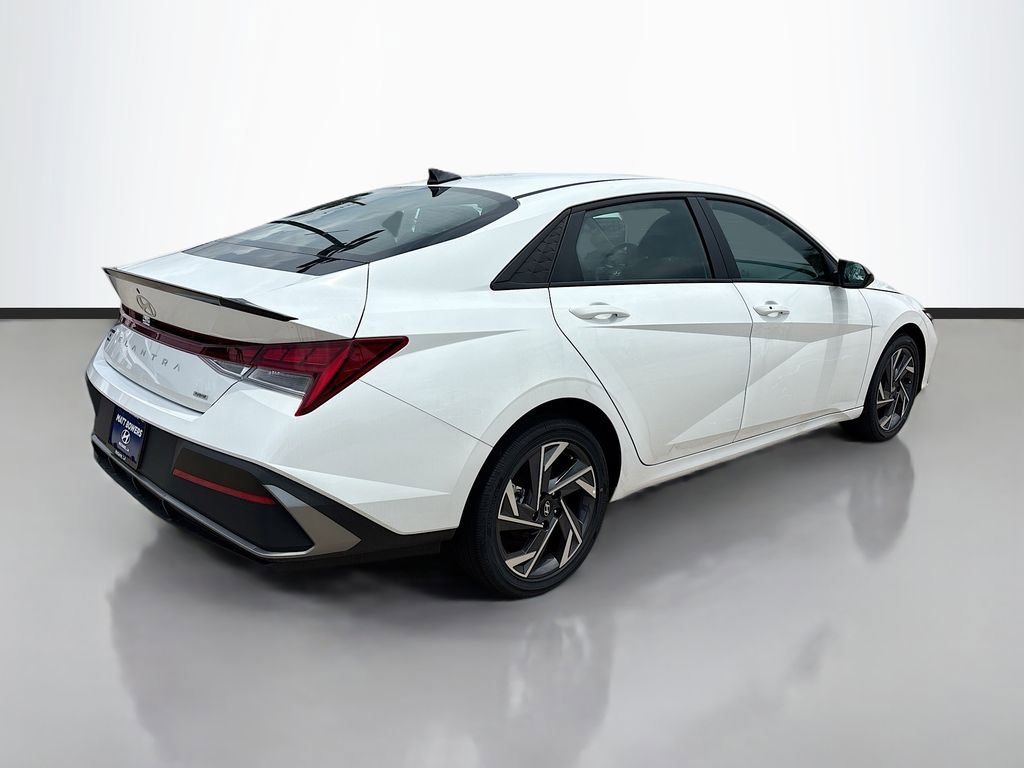 New 2025 Hyundai Elantra SEL image 5