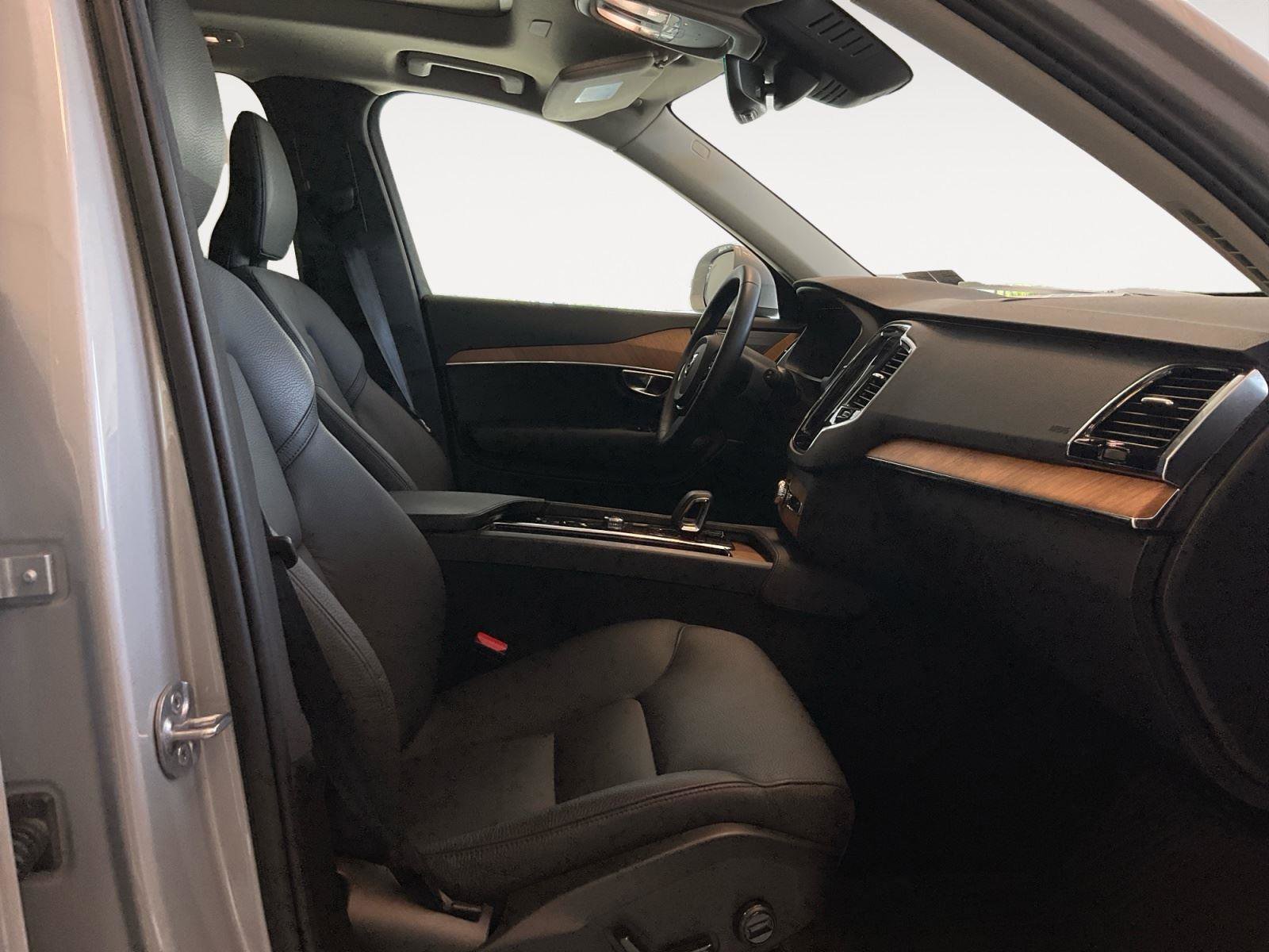 Used 2023 Volvo XC90 B6 Plus w/ Protection Package AWD/4WD image 15