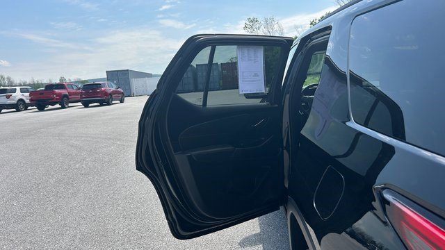 Certified 2023 Chevrolet Traverse RS image 21