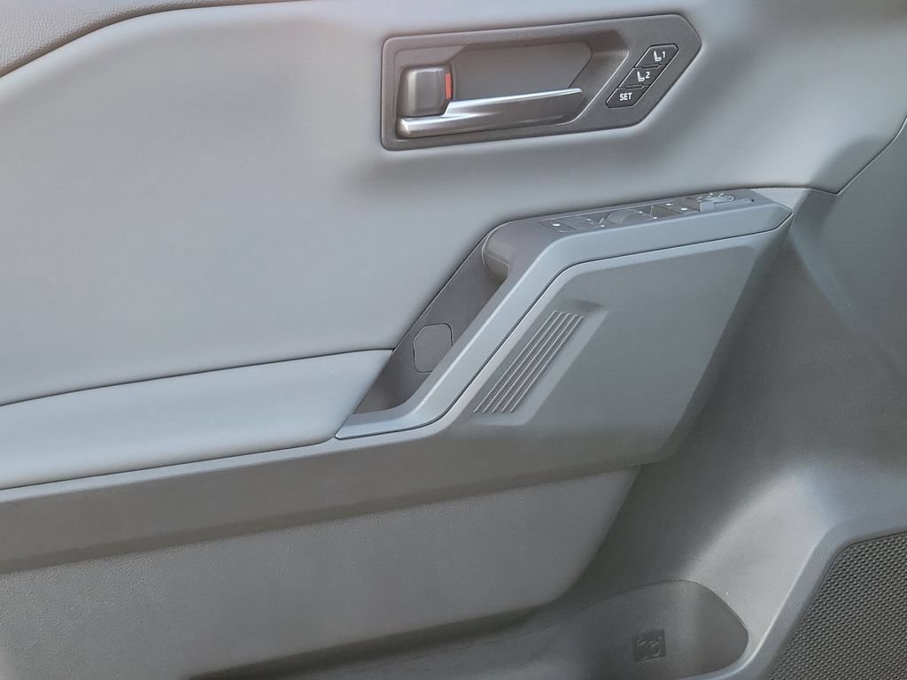 New 2026 Toyota RAV4 XSE AWD/4WD image 22