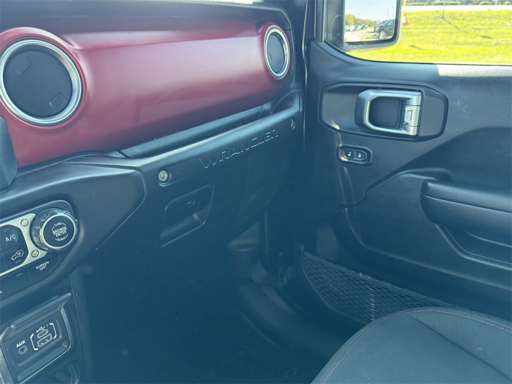 Used 2023 Jeep Wrangler Unlimited Rubicon w/ Xtreme 35 Tire Package image 15