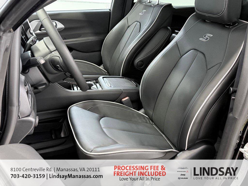 New 2026 Chrysler Pacifica Limited w/ S Appearance Package AWD/4WD image 21
