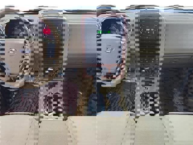 Used 2010 Ford Explorer Eddie Bauer image 5