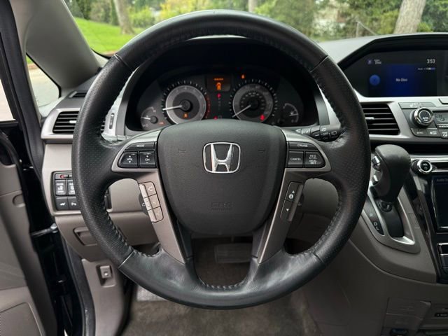 Used 2014 Honda Odyssey Touring image 14