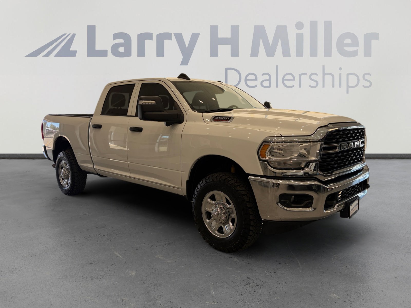 Used 2023 RAM 2500 Tradesman w/ Towing Technology Group AWD/4WD image 7
