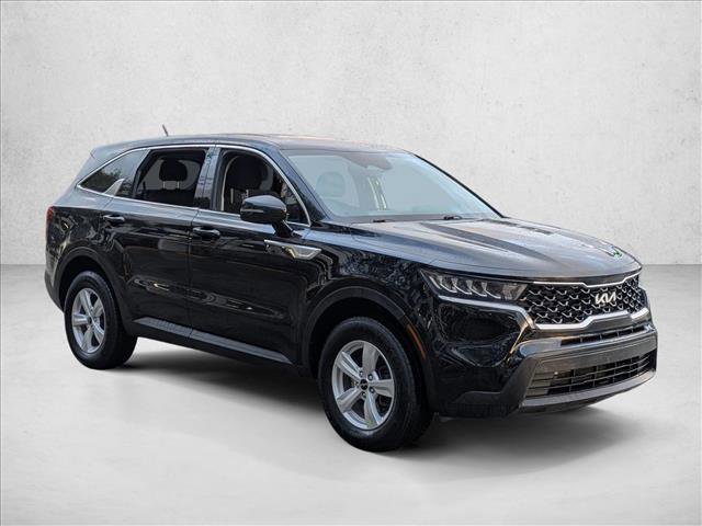 Used 2022 Kia Sorento LX image 3
