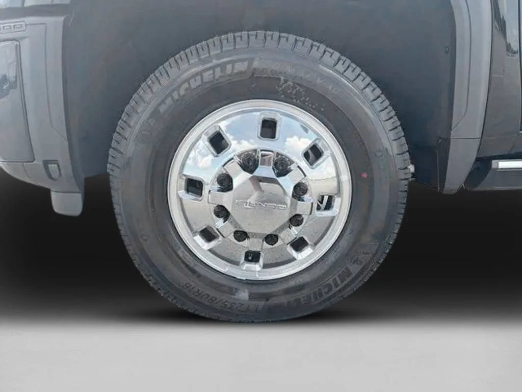New 2026 GMC Sierra 3500 Denali Ultimate w/ LPO, Black Badging Package AWD/4WD image 37