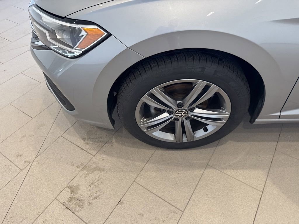 Used 2023 Volkswagen Jetta SE image 10