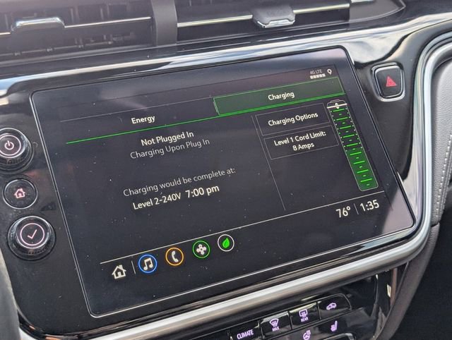 Certified 2023 Chevrolet Bolt EUV LT w/ Comfort Package image 18