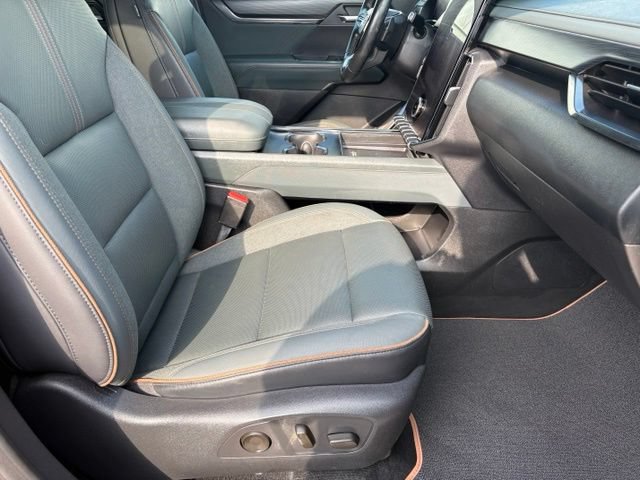 Used 2024 GMC Acadia AT4 w/ LPO, Floor Liner Package AWD/4WD image 18
