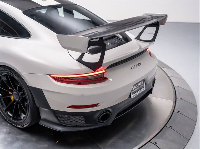 Used 2019 Porsche 911 GT2 RS RWD image 34