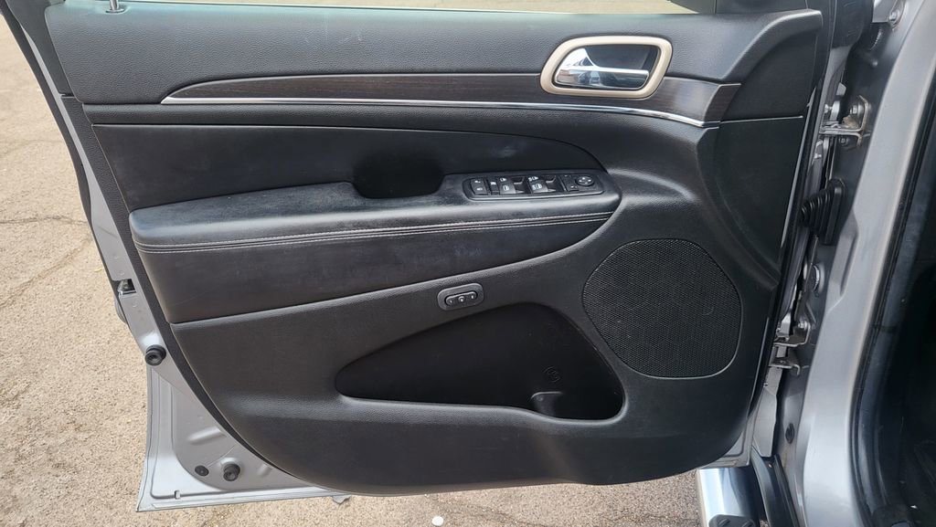 Used 2014 Jeep Grand Cherokee Limited RWD image 25