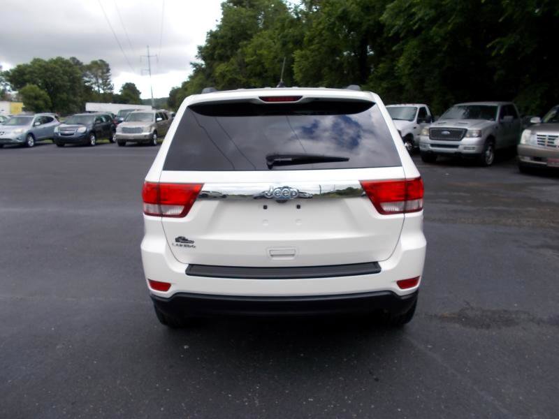 Used 2012 Jeep Grand Cherokee Laredo w/ Laredo E Group image 17