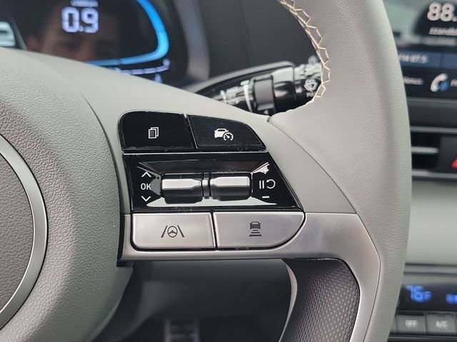 New 2026 Hyundai Elantra SEL Sport Premium image 6