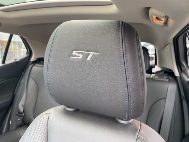 Used 2025 Buick Encore GX Sport Touring w/ Experience Buick Package image 16